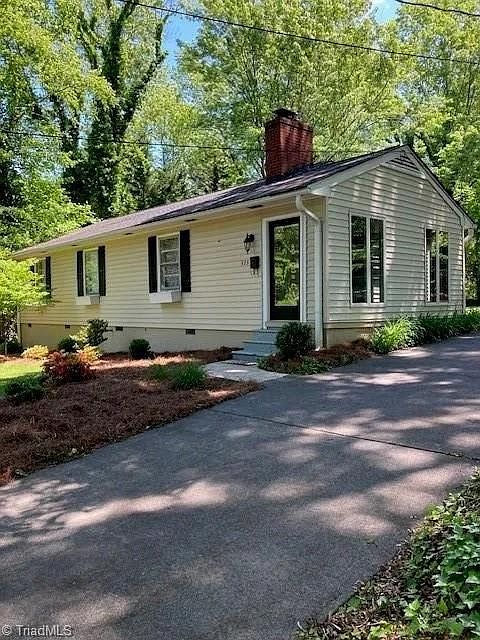 1st image of 323 Lawndale Dr