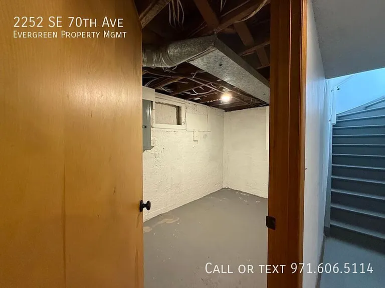 2252 SE 70th Ave — Photo 35