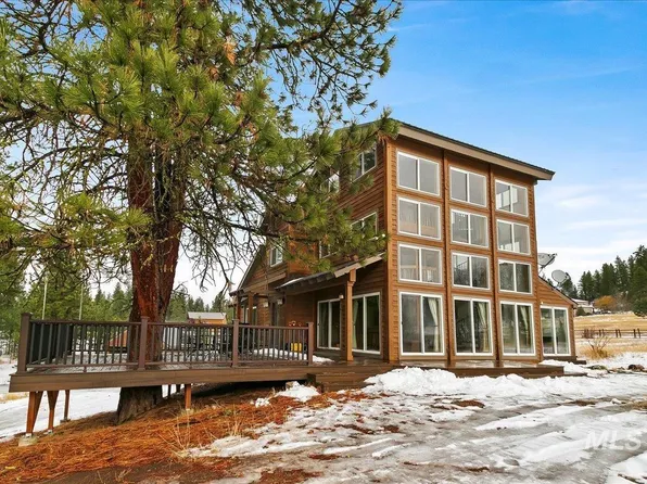 69 Meadow Rd, Idaho City, ID 83631