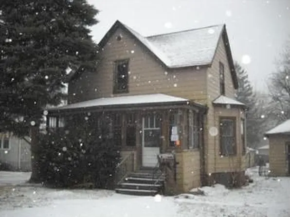 3005 Enoch Ave, Zion, IL 60099