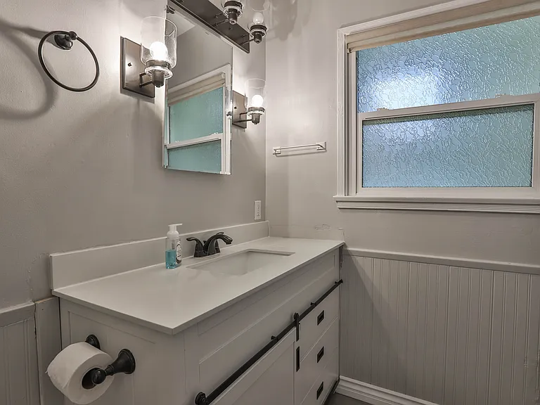 3031 Chestnut St — Photo 22