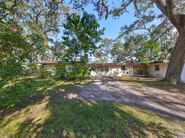 206 37th Street Ct E, Palmetto, FL 34221