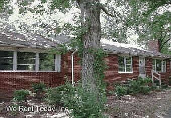1st image of 3904 E Lee St