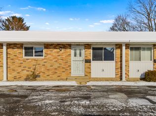 420 E Brentwood Rd #302, Morton, IL 61550