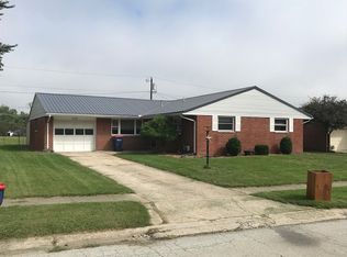 1242 Severs Dr, Piqua, OH 45356