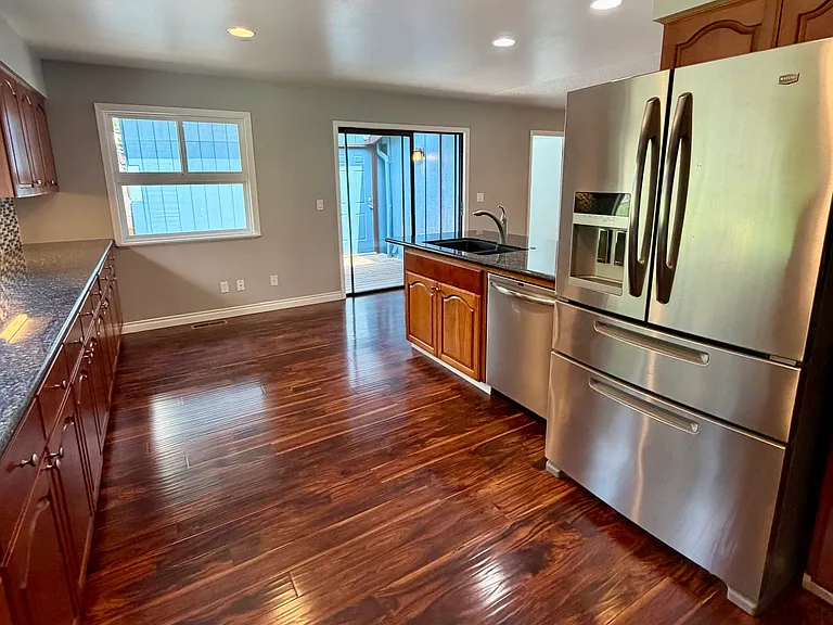 18413 SE Blanton St — Photo 11