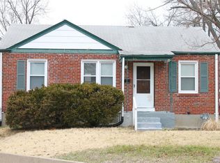 55 Derhake Rd, Florissant, MO 63031