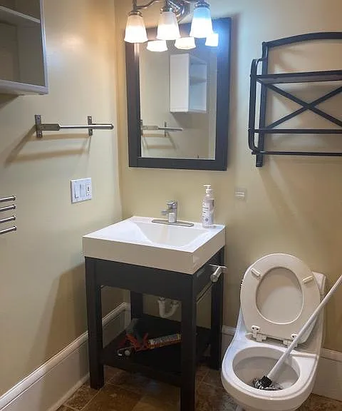 2717 Girard Ave S #102 — Photo 21
