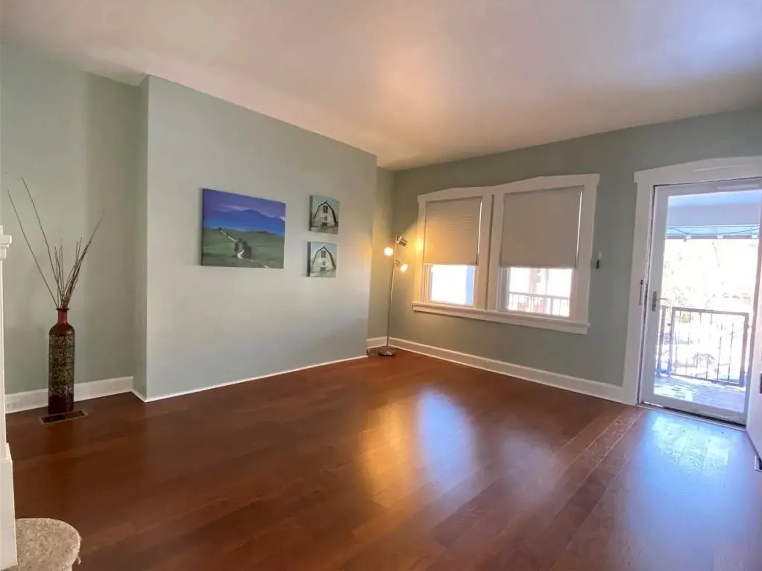 3 bed, 1440 sqft, $2,500 — Photo 2