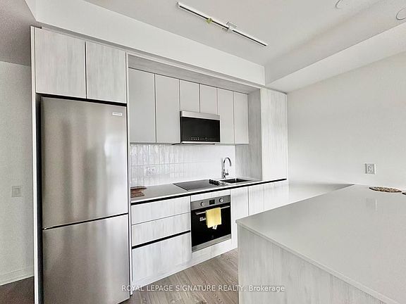 5th image of 2485 Eglinton Ave W #618