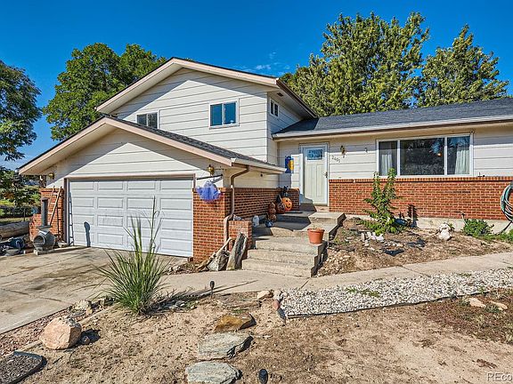 3rd image of 2401 Mountair Lane