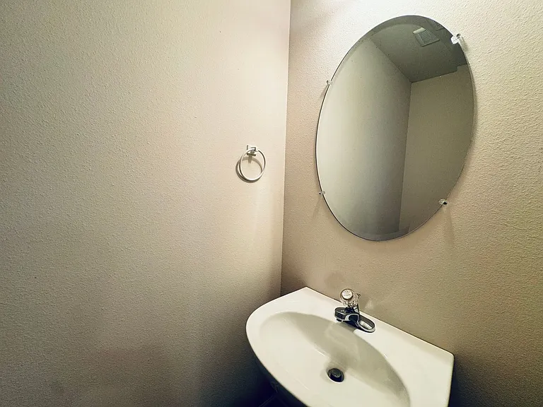 110 Aaron Pl #205 — Photo 7