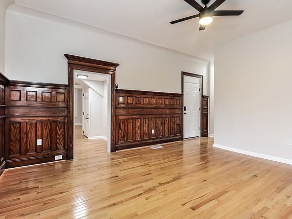 4th image of 307 S Graham St
