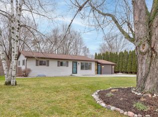 195 Strieter Dr, Saginaw, MI 48609