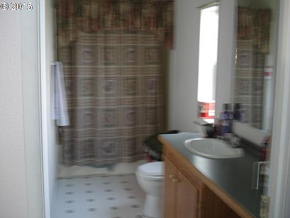 4th image of 4608 SE Glenwood St