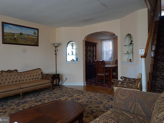 5th image of 4437 Princeton Ave