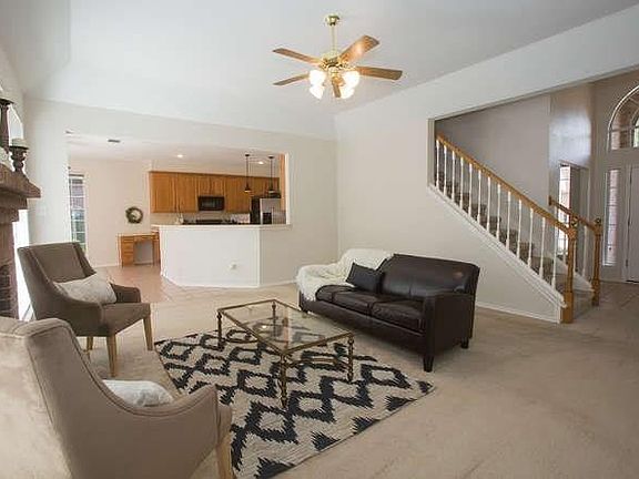 5th image of 806 Cornell Dr