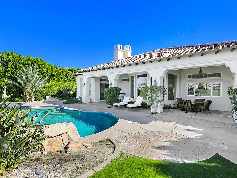 51075 Marbella Ct — Photo 24