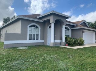 204 SW Hide Pl, Port Saint Lucie, FL 34953