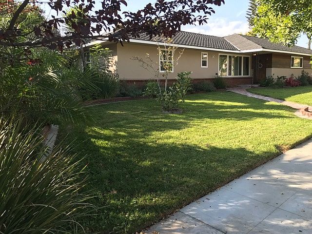 2nd image of 2321 Scott Rd