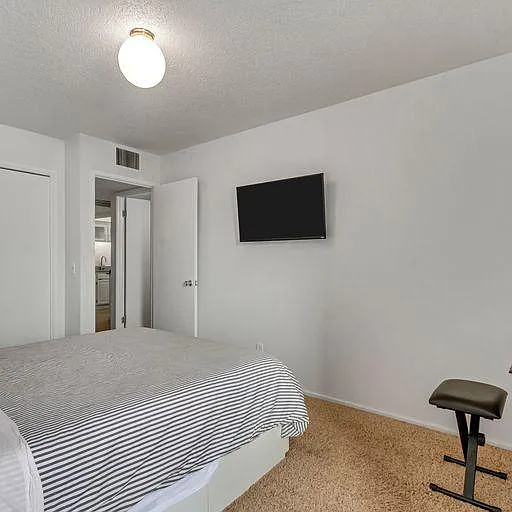 710 E 200 S #6D — Photo 16