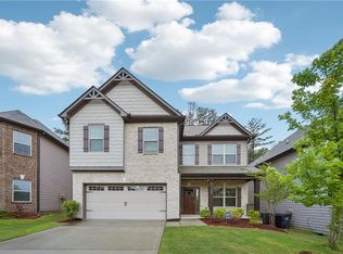 1867 Castleberry Ln, Buford, GA 30518