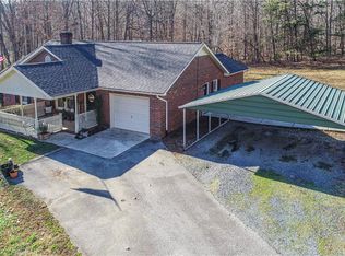 437 Pleasant Cross Rd, Asheboro, NC 27203