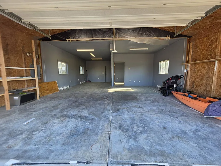 2021 Road 48 — Photo 28