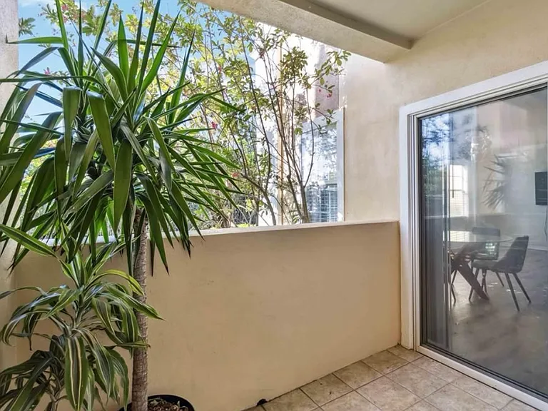1010 Villagio Cir #108 — Photo 31