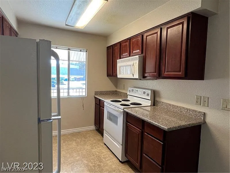 5295 Indian River Dr #302