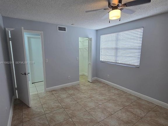 4th image of 1241 SW 46th Ave APT 1006