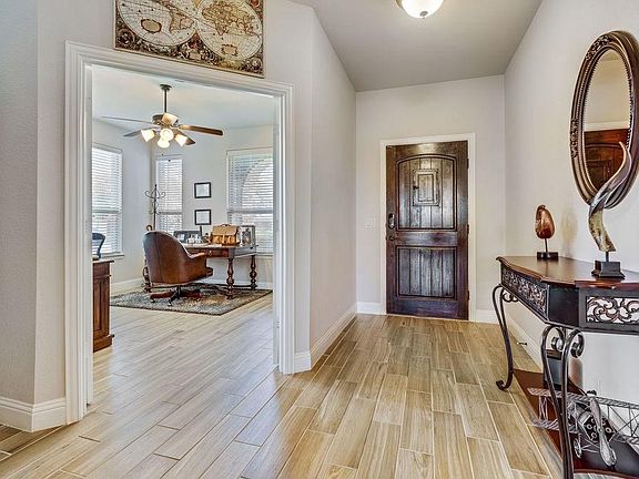 5th image of 8812 Friendswood Dr