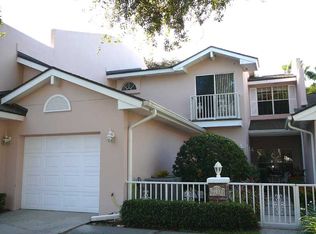 220 Park Shores Cir #220B, Indian River Shores, FL 32963