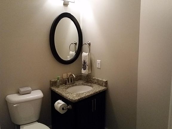 1/2 Bath