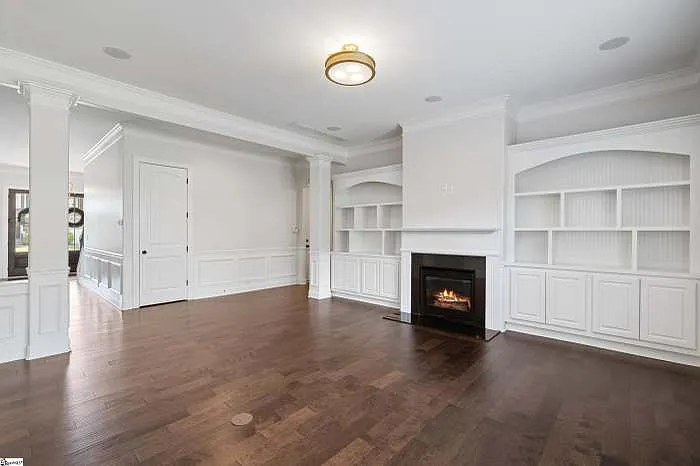 105 Grove Valley Way — Photo 7