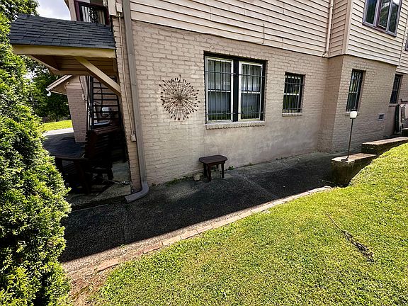 2nd image of 1703 E 5th Ave