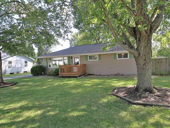 4th image of 204 W Catalina Dr