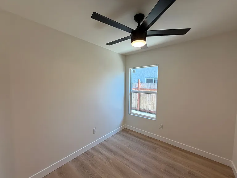 5165 Ewing St — Photo 12