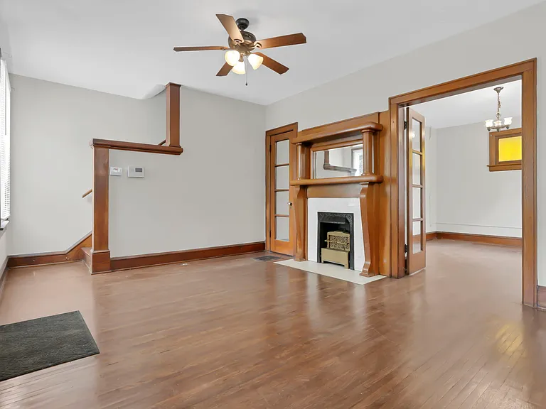 294 Wyandotte Ave — Photo 8