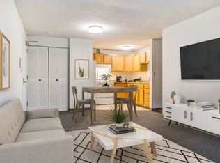 1 Stagecoach Rd #10997, Canton, MA 02021