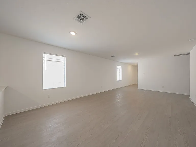 2105 Jesse James Ln — Photo 10