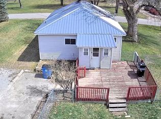 516 S Oak St, Evart, MI