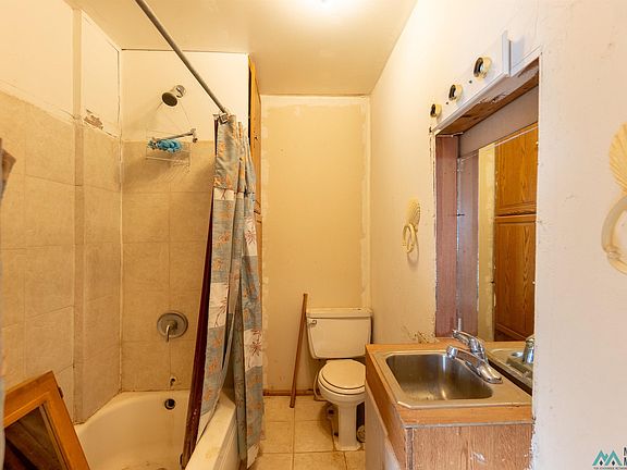 4th image of 1702 E Brady Ave
