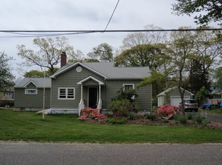 80 Westminster Dr, Shirley, NY 11967