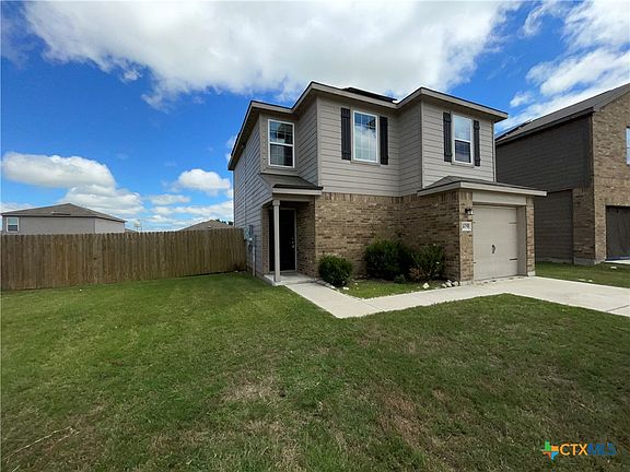 2nd image of 409 Wincliff Ln