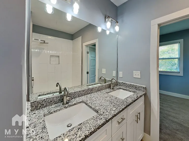 629 Windsor St SW — Photo 17