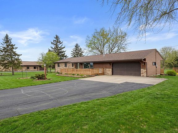 2nd image of 1110 S Allen Rd