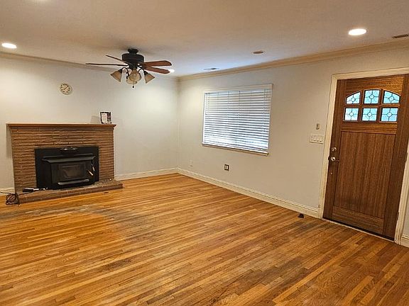 5th image of 4800 Oak Hill Rd