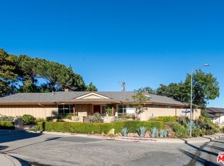 2200 Jeffersonia Way, Los Angeles, CA 90049