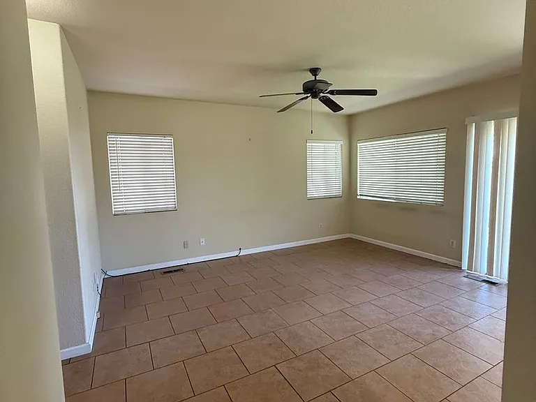 1080 Crosswater Dr — Photo 7
